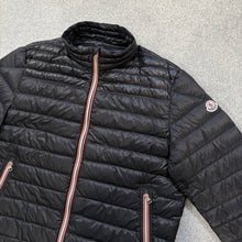 Load image into Gallery viewer, Moncler Daniel Black Size 7
