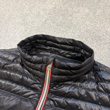 Load image into Gallery viewer, Moncler Daniel Black Size 7
