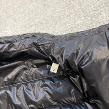 Load image into Gallery viewer, Moncler Daniel Black Size 7
