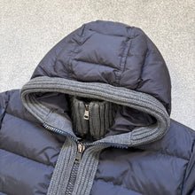 Load image into Gallery viewer, Moncler Canut Navy Size 5
