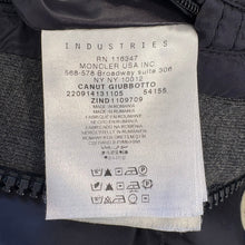 Load image into Gallery viewer, Moncler Canut Navy Size 5
