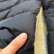 Load image into Gallery viewer, Moncler Canut Navy Size 5
