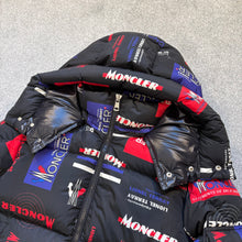 Load image into Gallery viewer, Moncler Wilson Black Print Size 4
