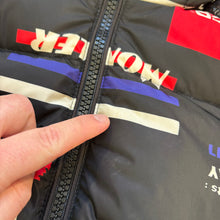 Load image into Gallery viewer, Moncler Wilson Black Print Size 4

