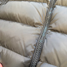 Load image into Gallery viewer, Moncler Byron Grey Size 6
