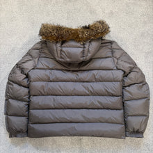 Load image into Gallery viewer, Moncler Byron Grey Size 6
