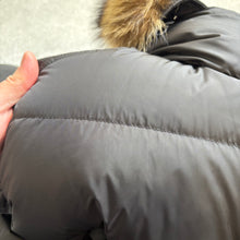 Load image into Gallery viewer, Moncler Veyre Black Size 3
