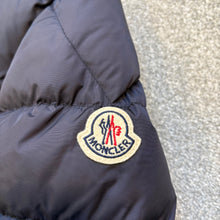 Load image into Gallery viewer, Moncler Cluny Navy Size 3
