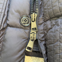 Load image into Gallery viewer, Moncler Cluny Navy Size 3
